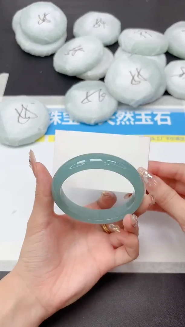 未镶嵌手镯石英质玉357-60.7