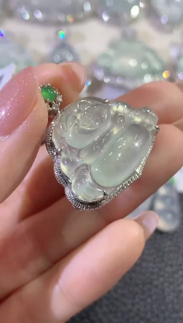 吊坠(不含链)18K金镶嵌翡翠C30翡翠