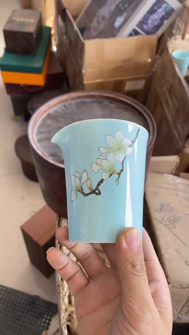 无运费险有瑕疵的摄影的产品有使用过的痕迹有点脏介意勿拍