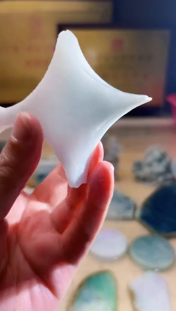 翡翠挂件未镶嵌A货张麦8812