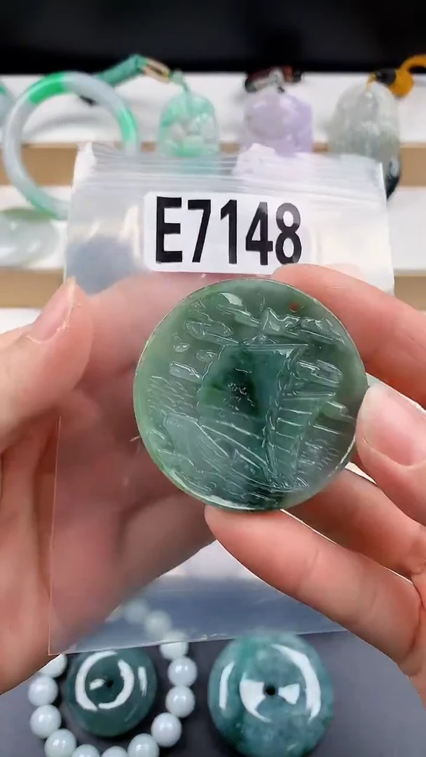 颈饰未镶嵌翡翠天然翡翠吊坠挂件