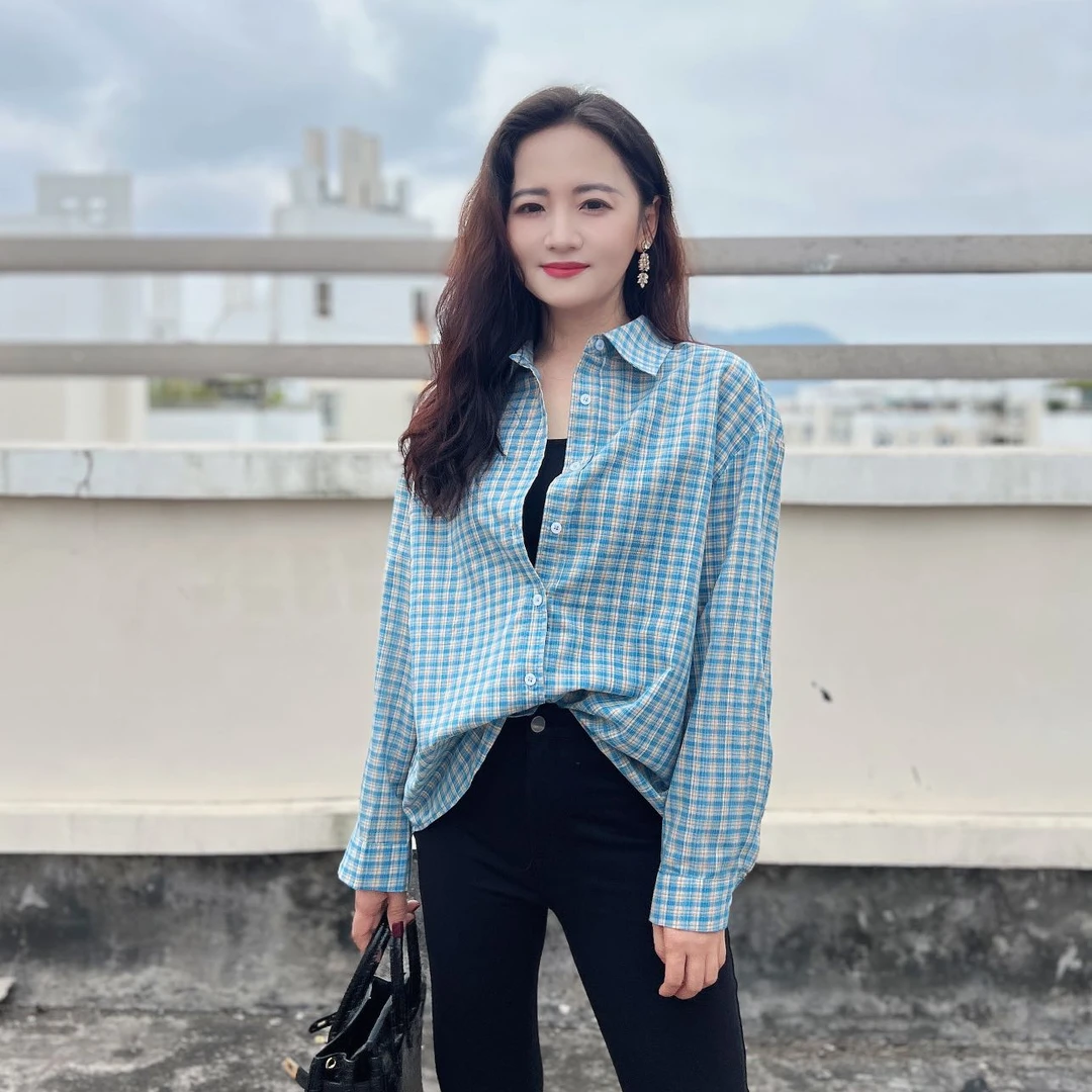 夏日超薄 法式小众设计师 显白蓝色格纹长袖衬衫