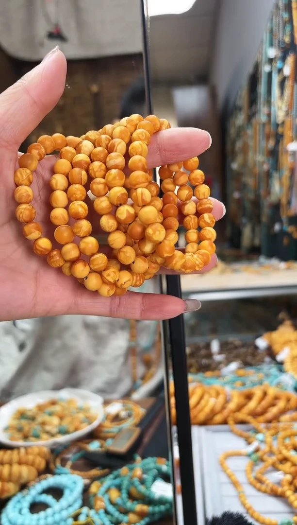 【闪购商品】琥珀手链未镶嵌8mm石膏花蜡手串多样发其一