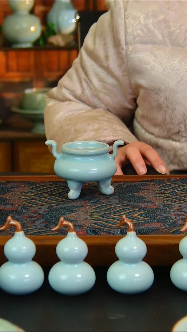 瓷片仿古香炉微瑕