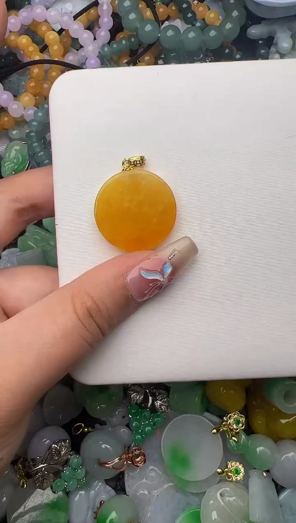 翡翠未镶嵌颈饰天然缅甸翡翠吊坠