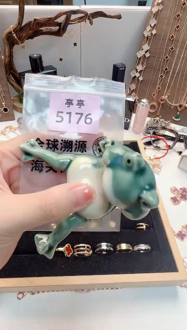 @*余华禄甄选阁亭亭总铺