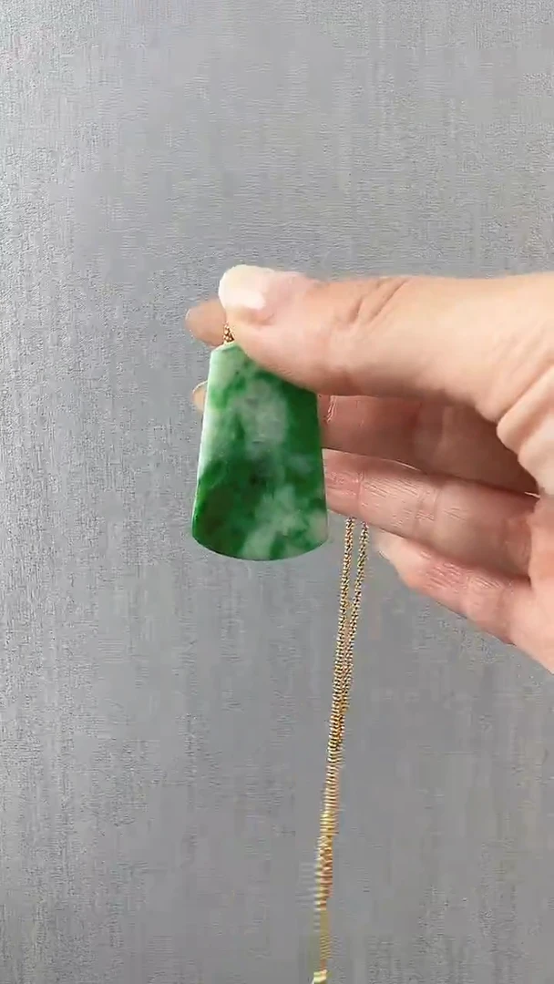 颈饰未镶嵌翡翠无事牌