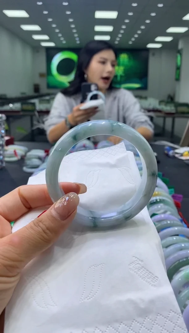 未镶嵌手镯翡翠00001388