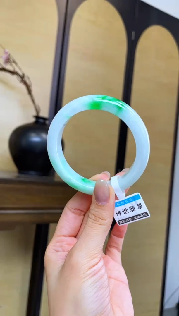 未镶嵌手镯翡翠退货标签需完好-195