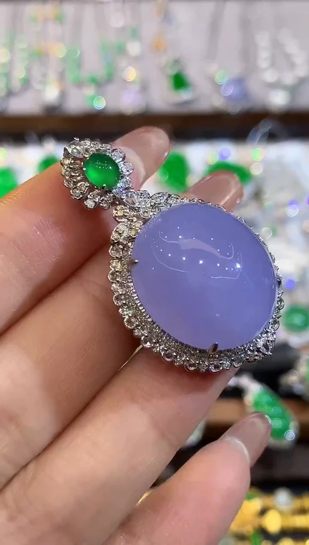 吊坠(不含链)18K金镶嵌翡翠YJ多样性发其一