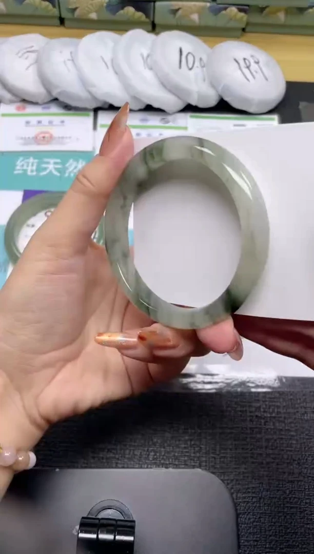 未镶嵌手镯石英质玉100-60