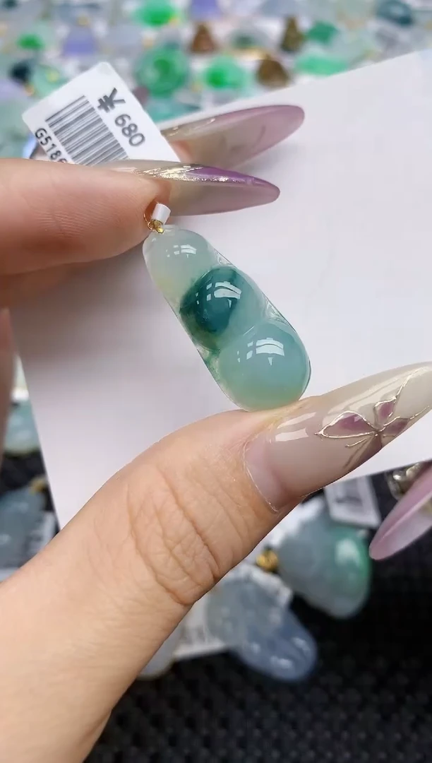 翡翠挂件18K金镶嵌109   天然翡翠A货