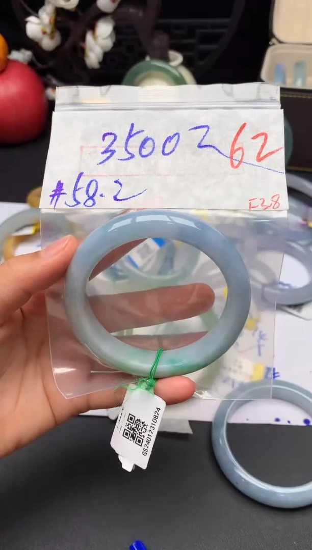 【闪购商品】定制翡翠未镶嵌毛货需精细抛光+多样性发货拍一发一