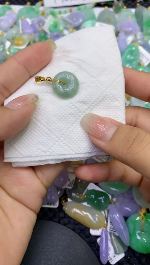 颈饰未镶嵌翡翠天然缅甸A货翡翠