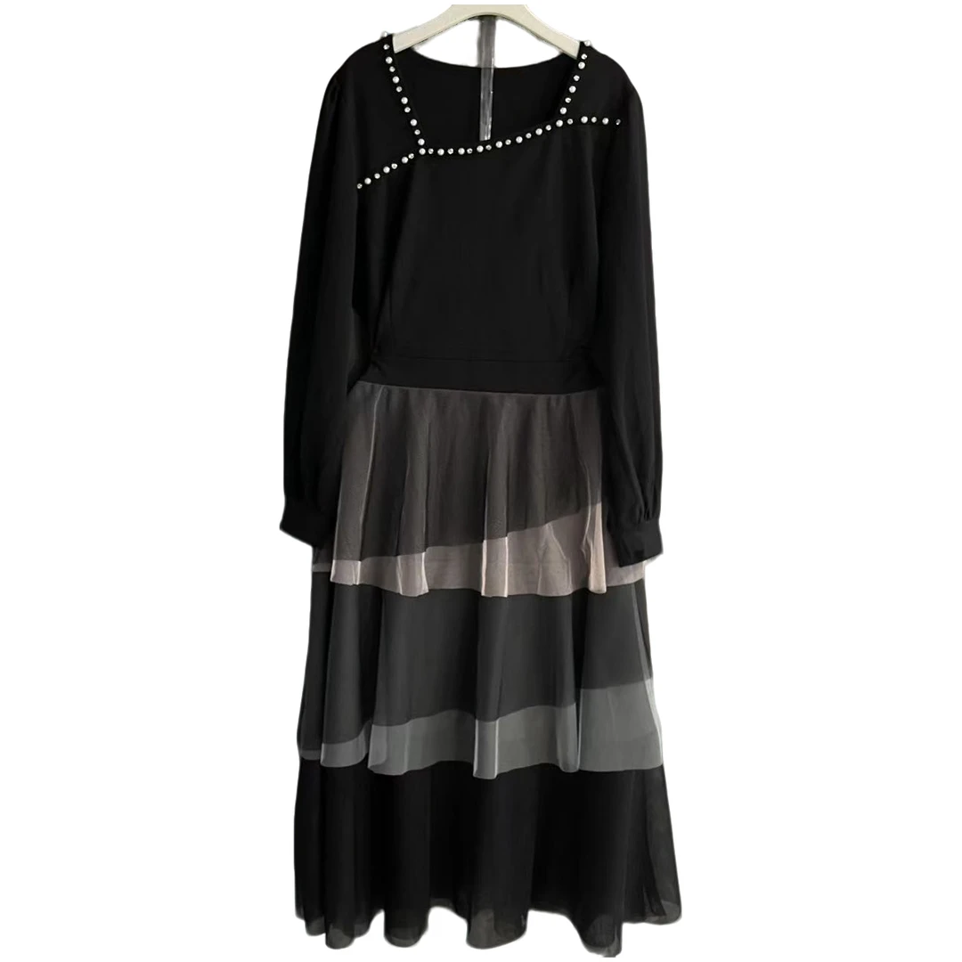 长袖拼接瑞丽风秋季U型领连衣裙