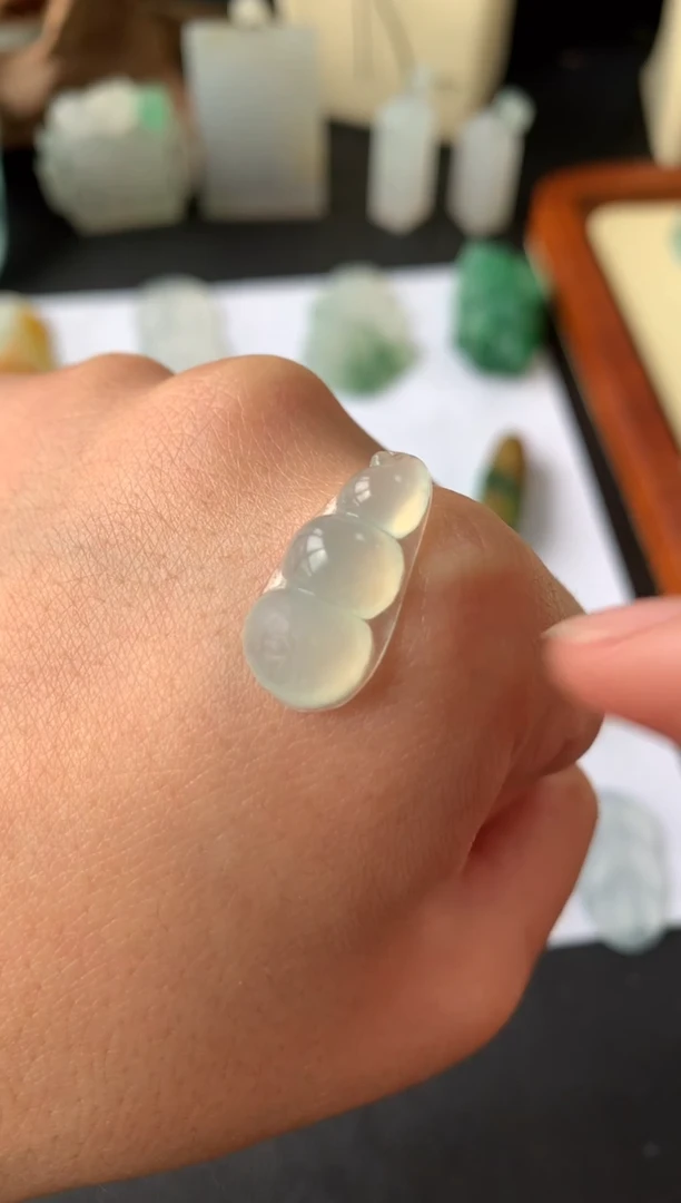 【闪购商品】定制翡翠未镶嵌翡翠