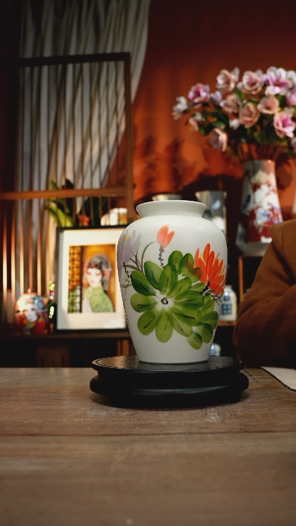 当代景德镇设计师釉下手绘陶瓷花瓶