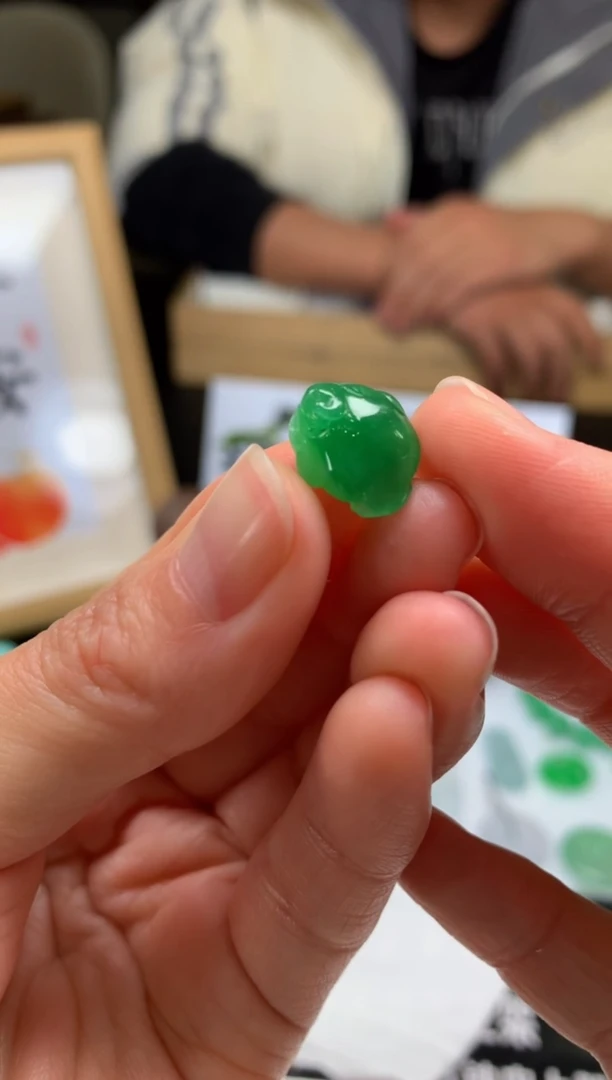 【闪购商品】定制翡翠未镶嵌吊坠-91709