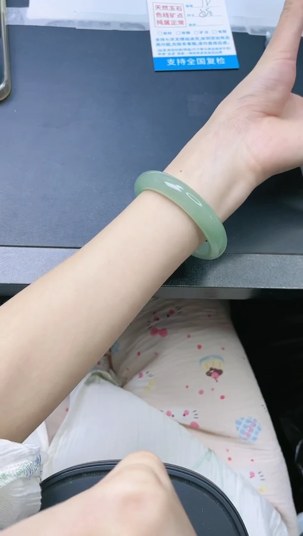 石英质玉手镯未镶嵌72-52.8