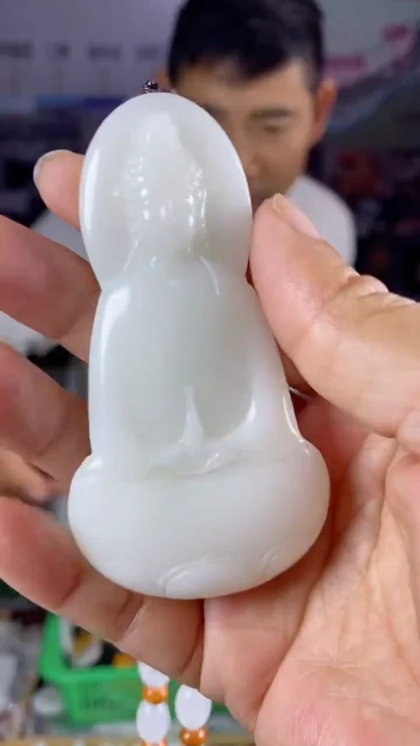 老*友天然玉石未镶嵌颈饰