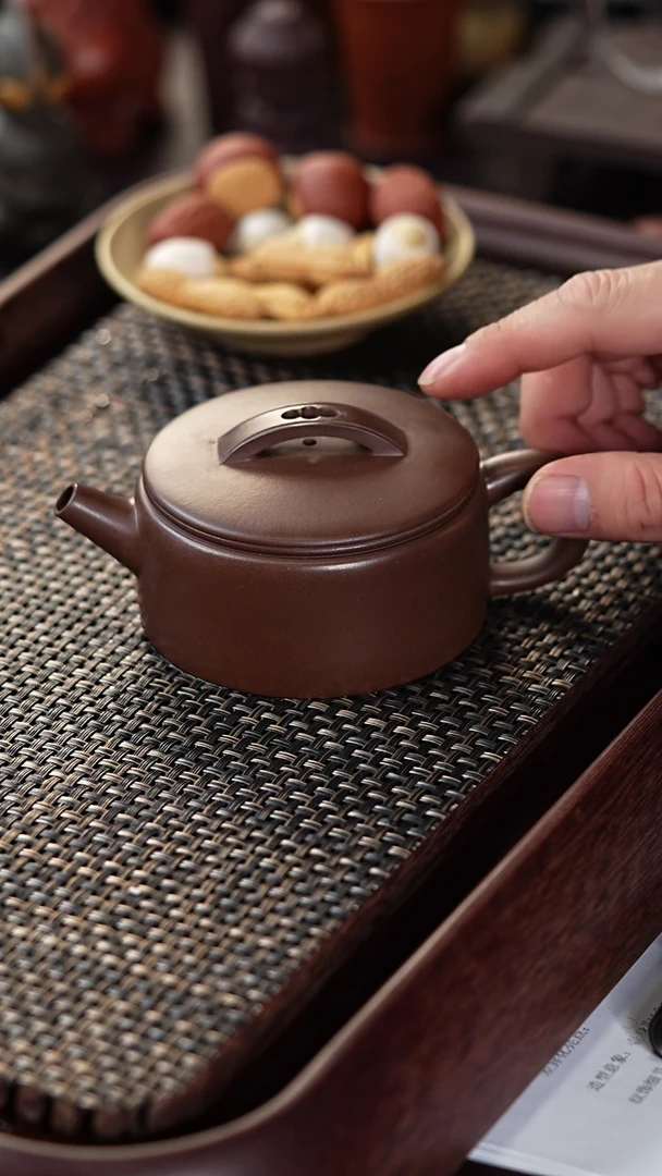 【闪购商品】手工原矿某革紫泥汉瓦 180cc