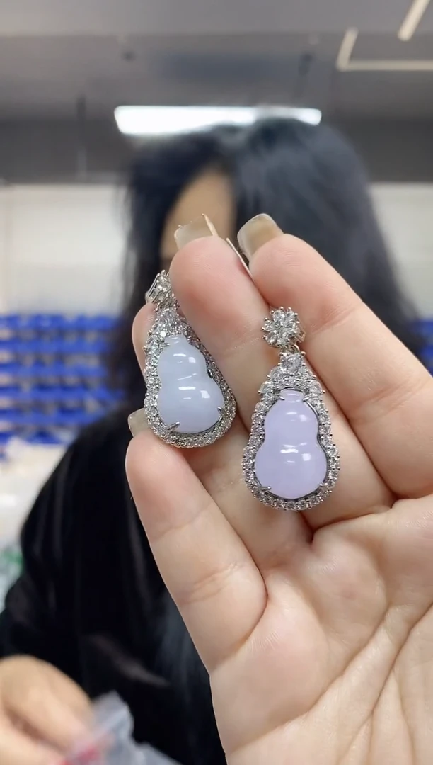 【闪购商品】翡翠吊坠(不含链)未镶嵌多样性发其一颜色微差