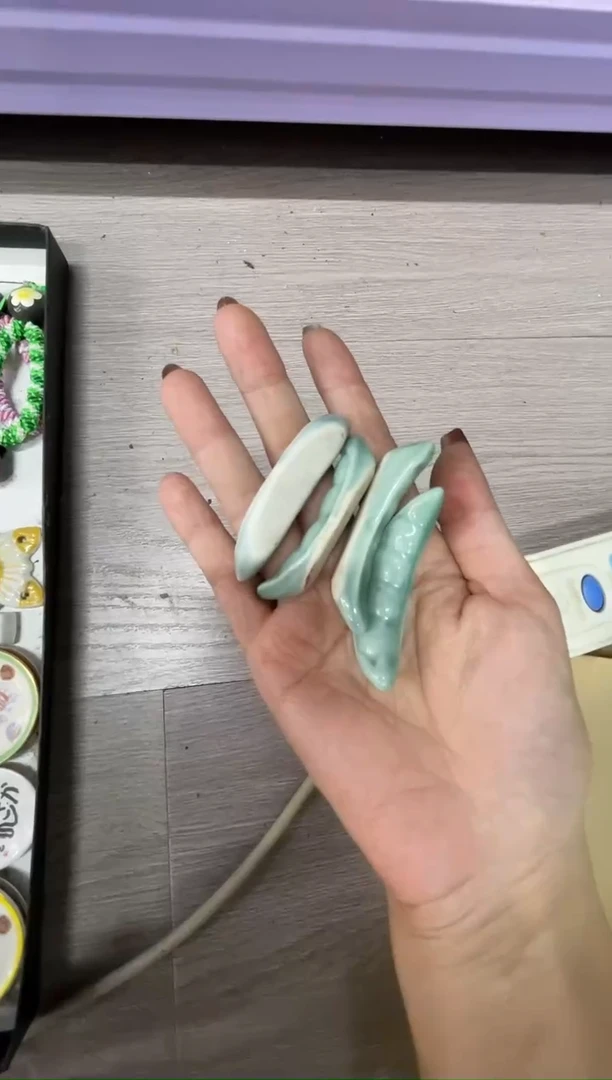 瓷片B****˂满58米包邮48小时发货