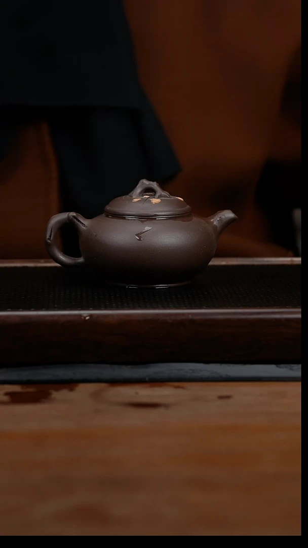 茶壶紫砂300cc黄龙山原矿紫泥宫灯47