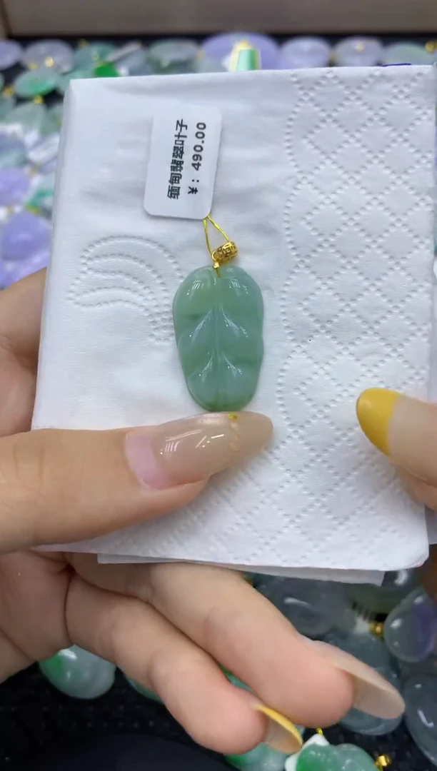 颈饰未镶嵌翡翠天然缅甸翡翠A货