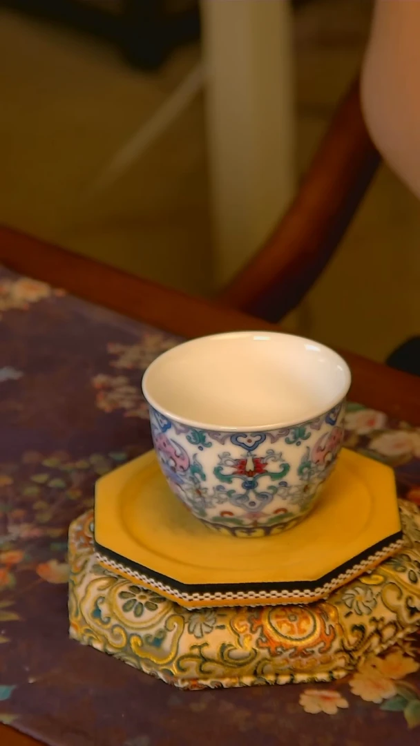 杯手工手绘杯杯很美丽