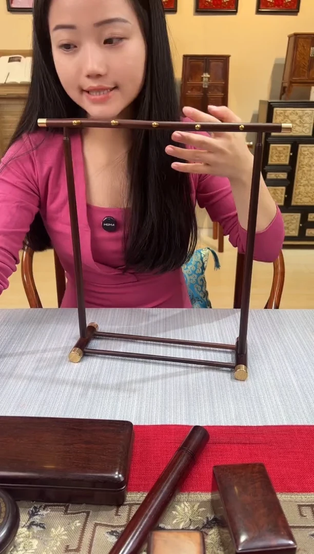 红酸枝木类成套家具毛笔架