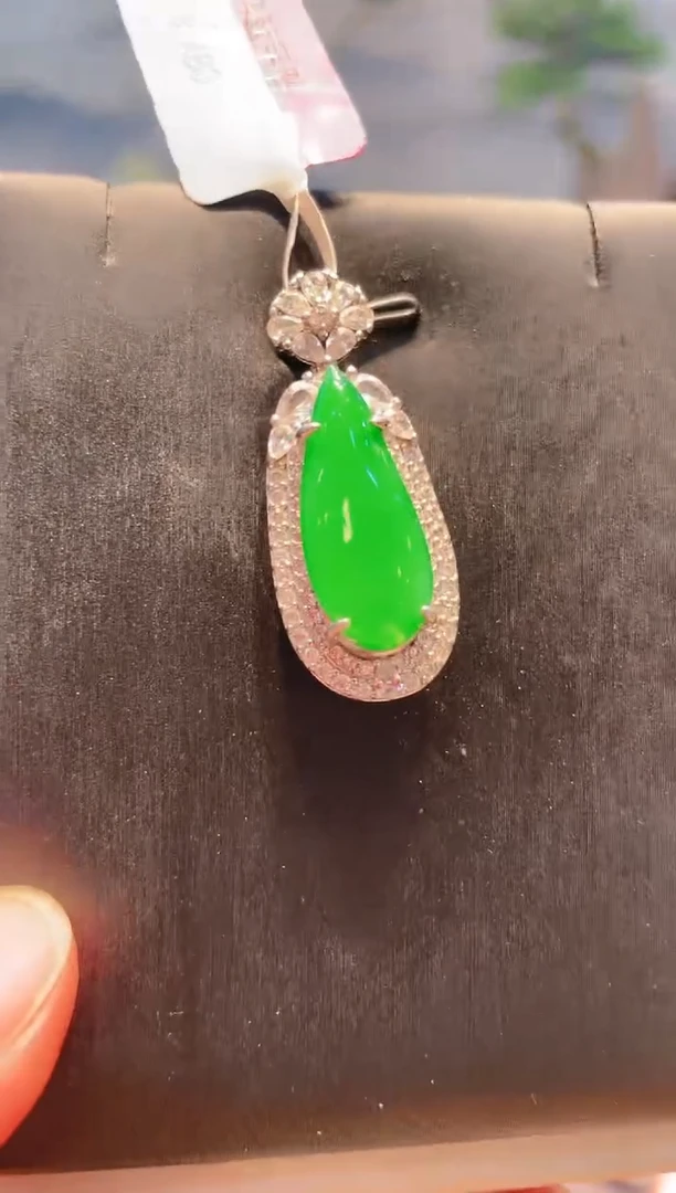 翡翠未镶嵌颈饰翡翠A64