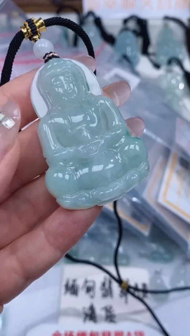 颈饰未镶嵌翡翠吊坠