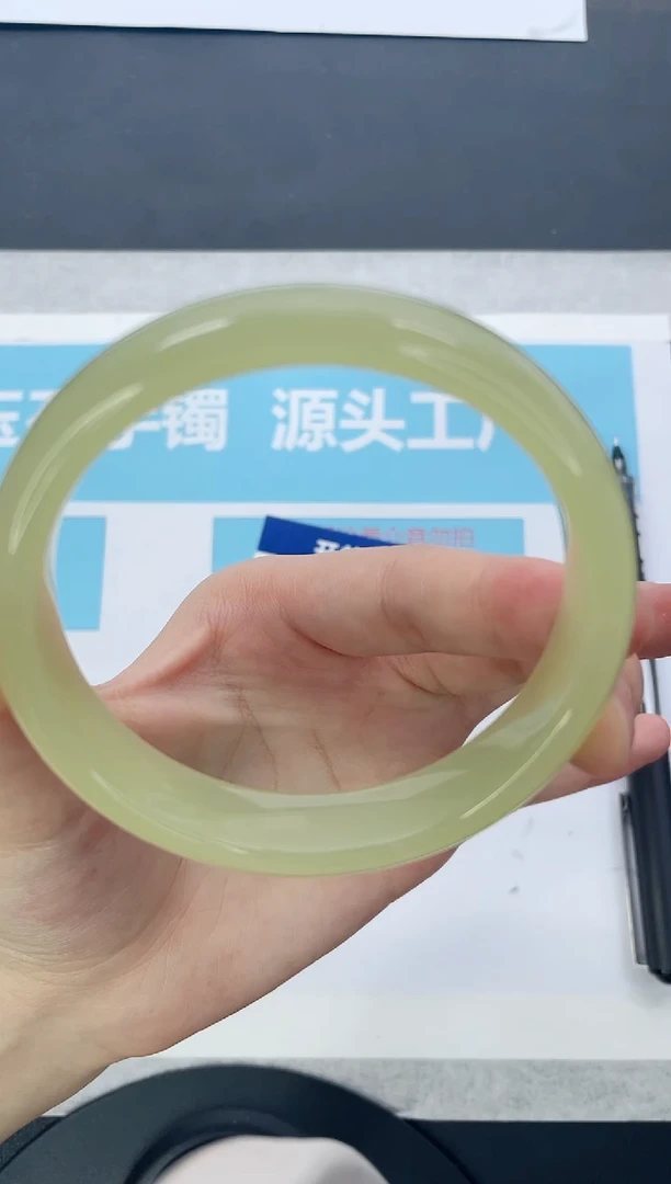 未镶嵌手镯石英质玉107/5960