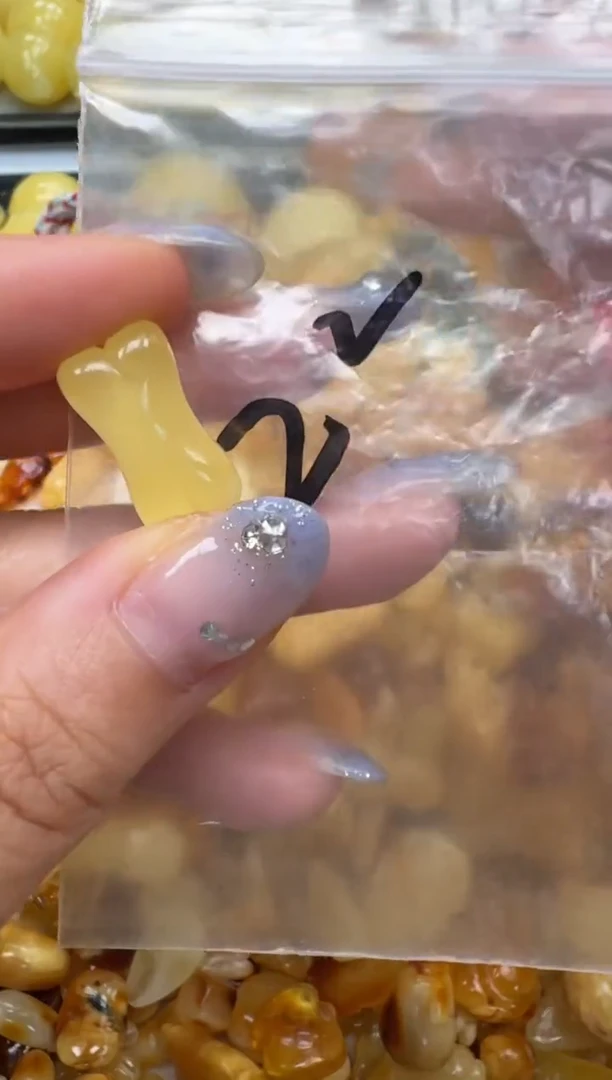 裸石琥珀未镶嵌如图