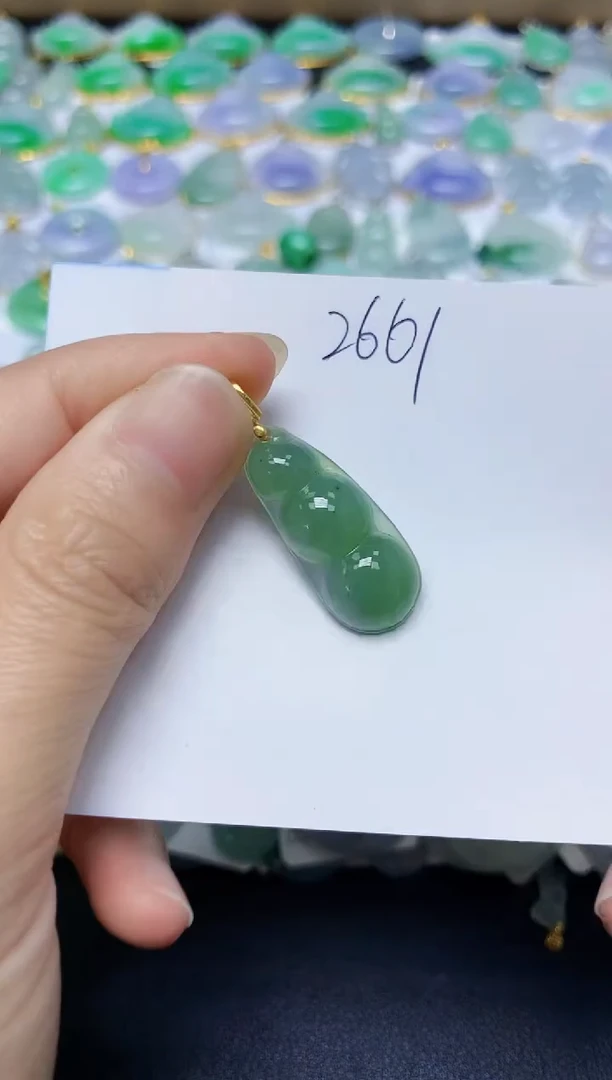 翡翠未镶嵌颈饰 天然缅甸翡翠A货