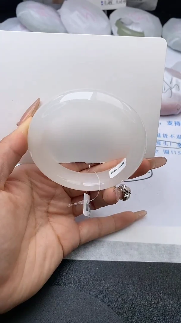 未镶嵌手镯石英质玉w154-HHB56+