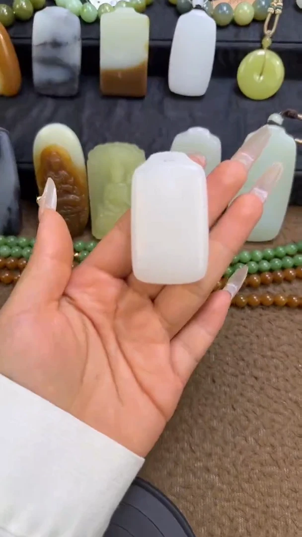 吊坠(不含链)未镶嵌和田玉罗*无事牌