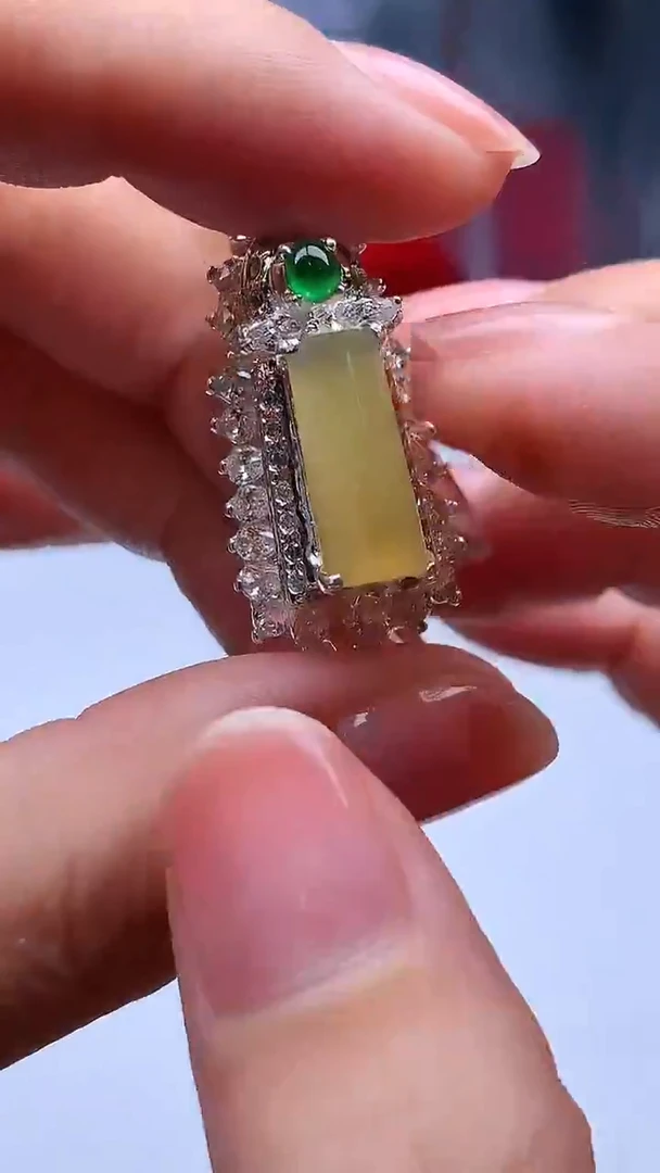 裸石翡翠缅甸A货+证书