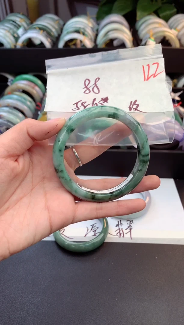 未镶嵌手镯翡翠双*毛货需精细抛光+多人