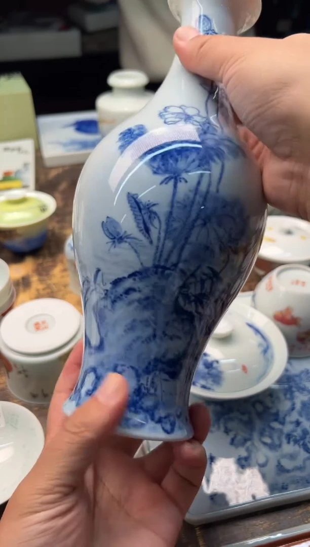 【闪购商品】/朱清鲤鱼橄榄瓶、、