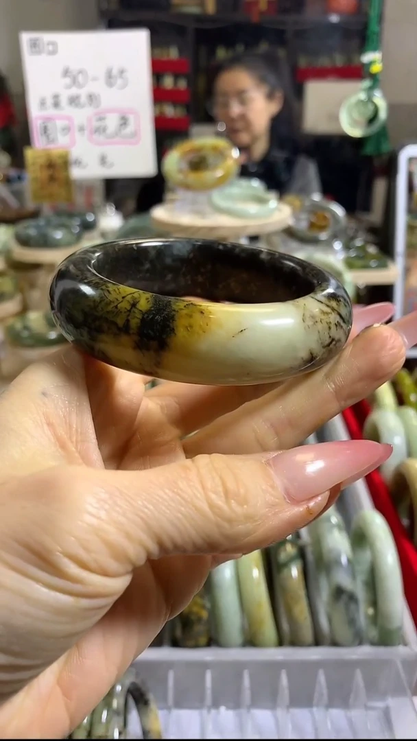 未镶嵌岫玉手镯28  56+ 包容