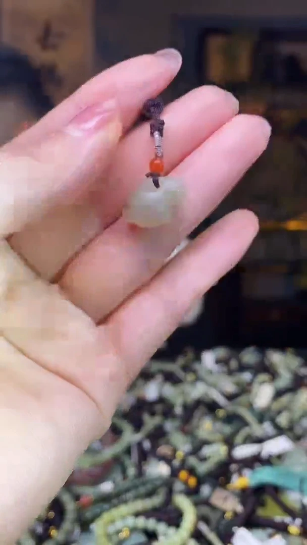 颈饰未镶嵌和田玉多样性发货，拍一发一