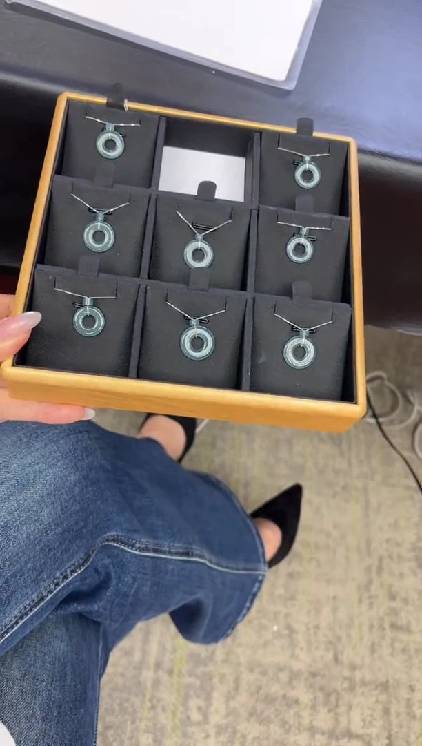 吊坠(赠链)未镶嵌翡翠J177多样性发一件