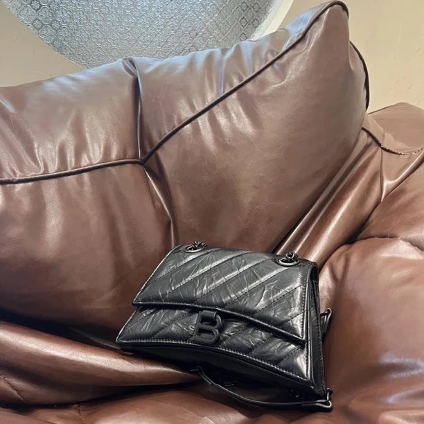 2025高级感新款女士链条单肩包包时尚百搭通勤斜跨包爆款小香风包