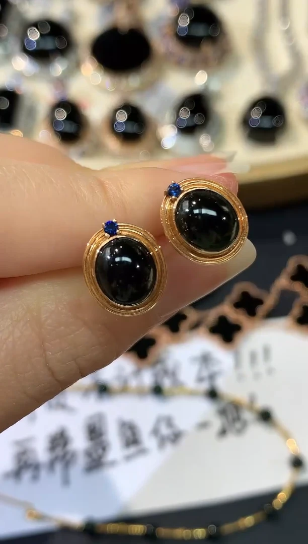 18K金镶嵌翡翠耳饰W24|2800