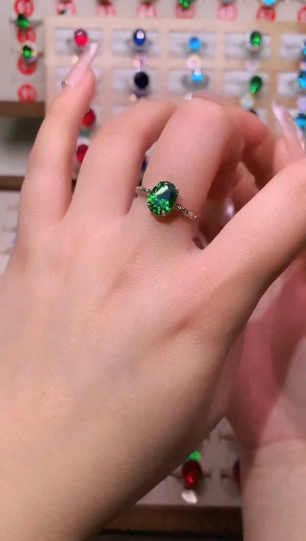 银S925镶嵌透辉石戒指7*9 银