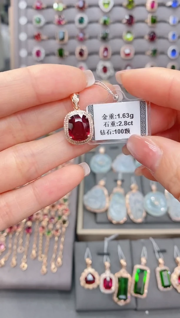 颈饰18K金镶嵌碧玺清**o2.8