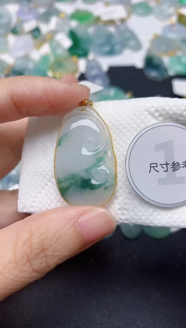 颈饰18K金镶嵌翡翠天然缅甸A货翡翠
