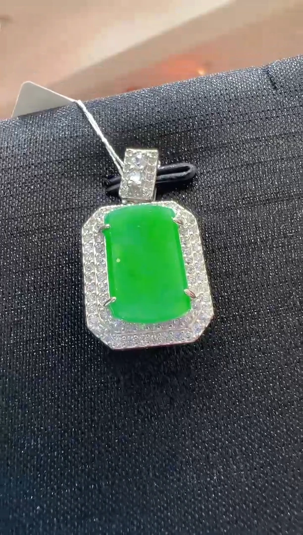 【闪购商品】翡翠吊坠(不含链)银S925镶嵌